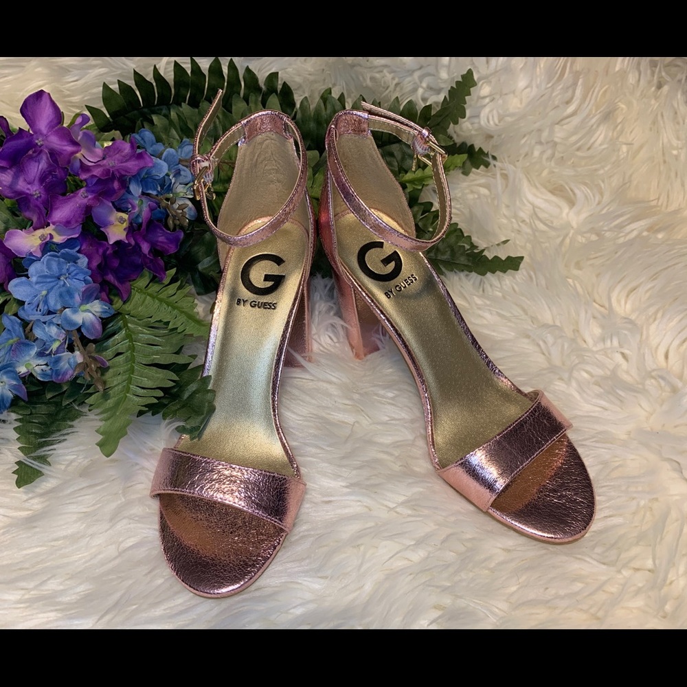 ✨2/25✨Light Pink Guess Heels✨💕